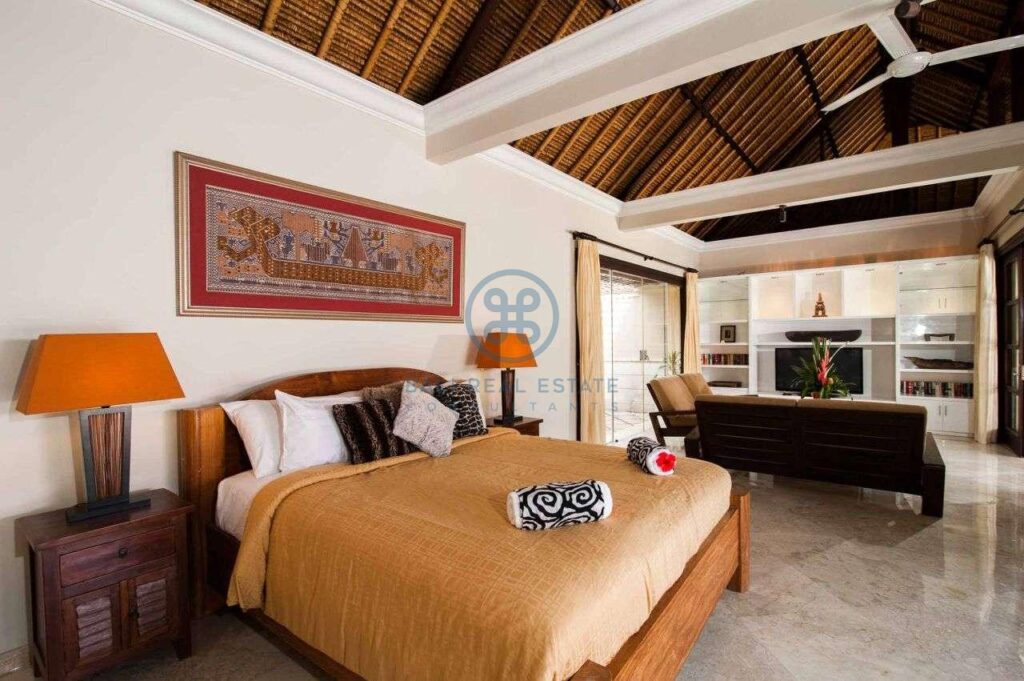 3 bedroom balinese villa sanur for sale rent 19
