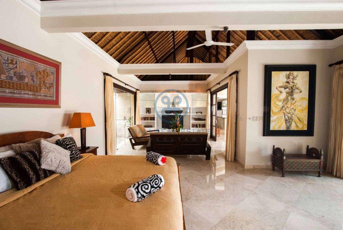 3 bedroom balinese villa sanur for sale rent 20