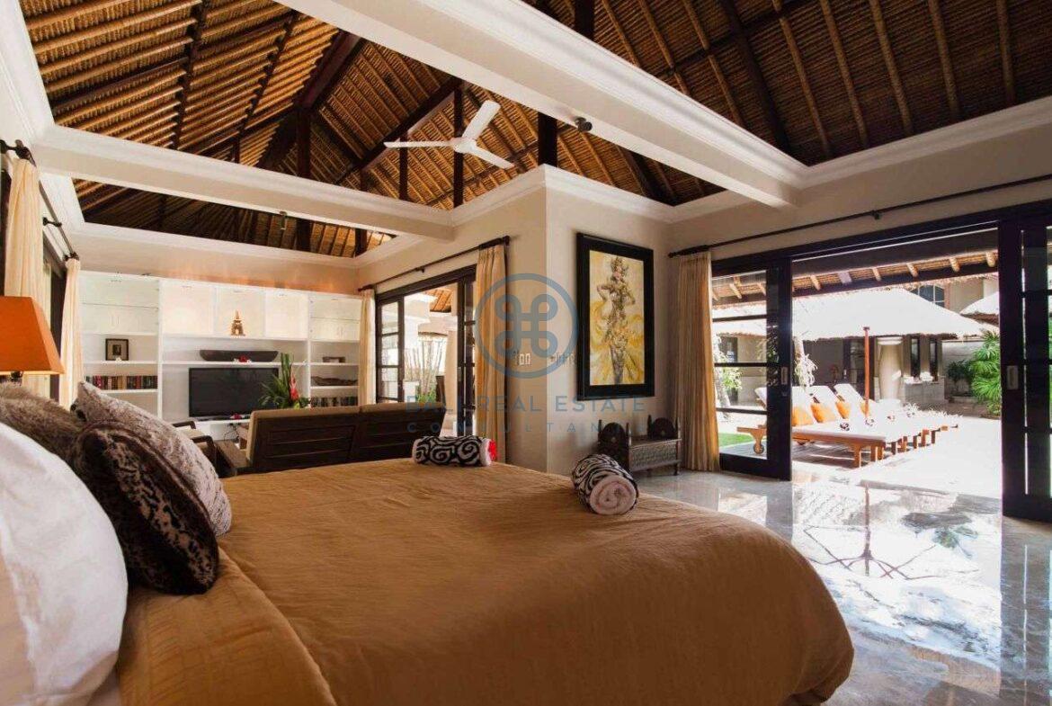 3 bedroom balinese villa sanur for sale rent 21