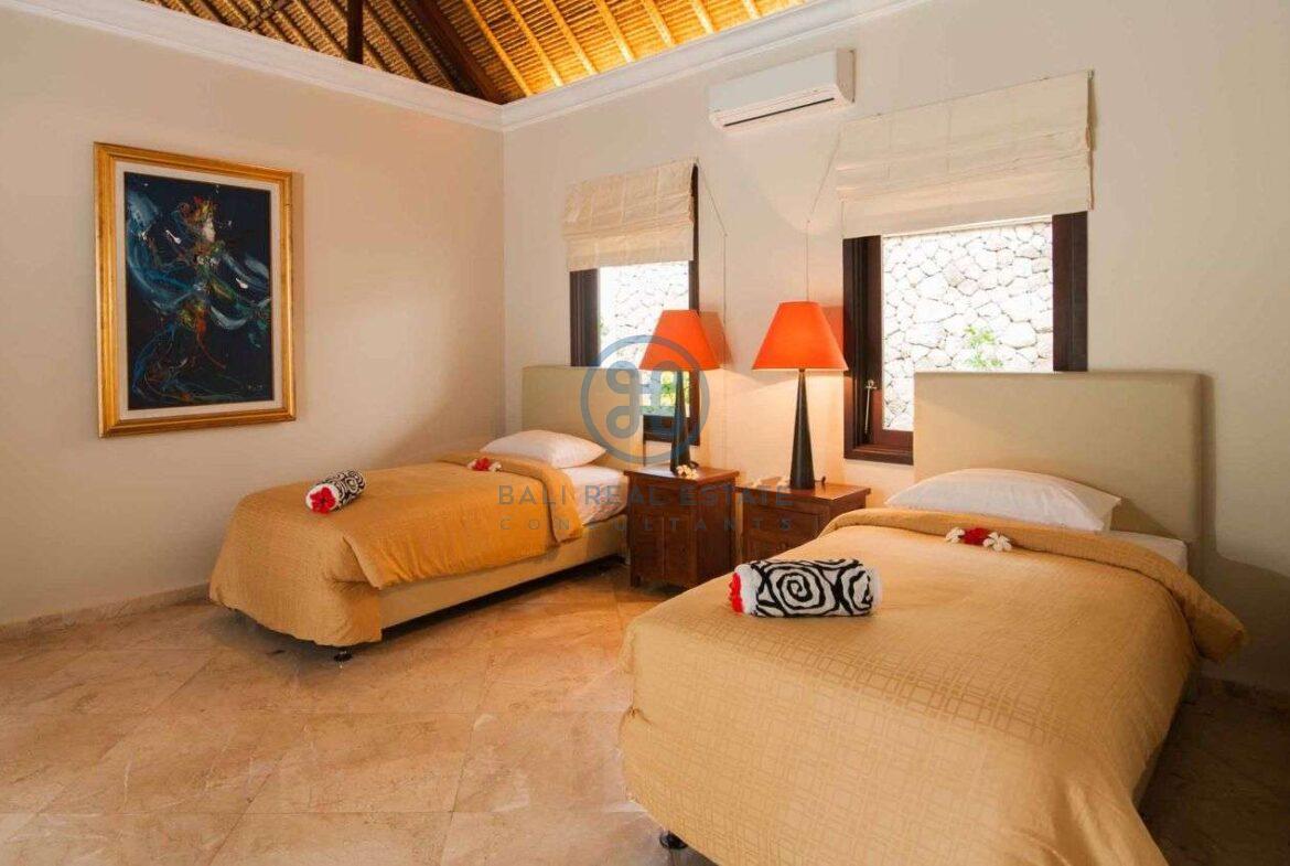 3 bedroom balinese villa sanur for sale rent 27