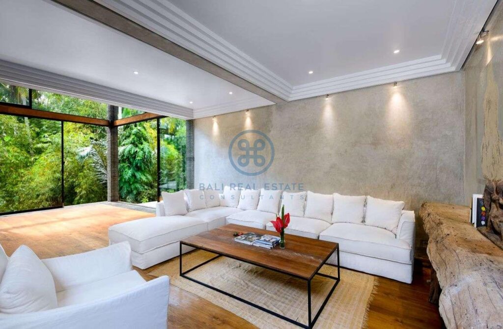 3 bedrooms designer villa in exclusive community ubud for sale rent 1