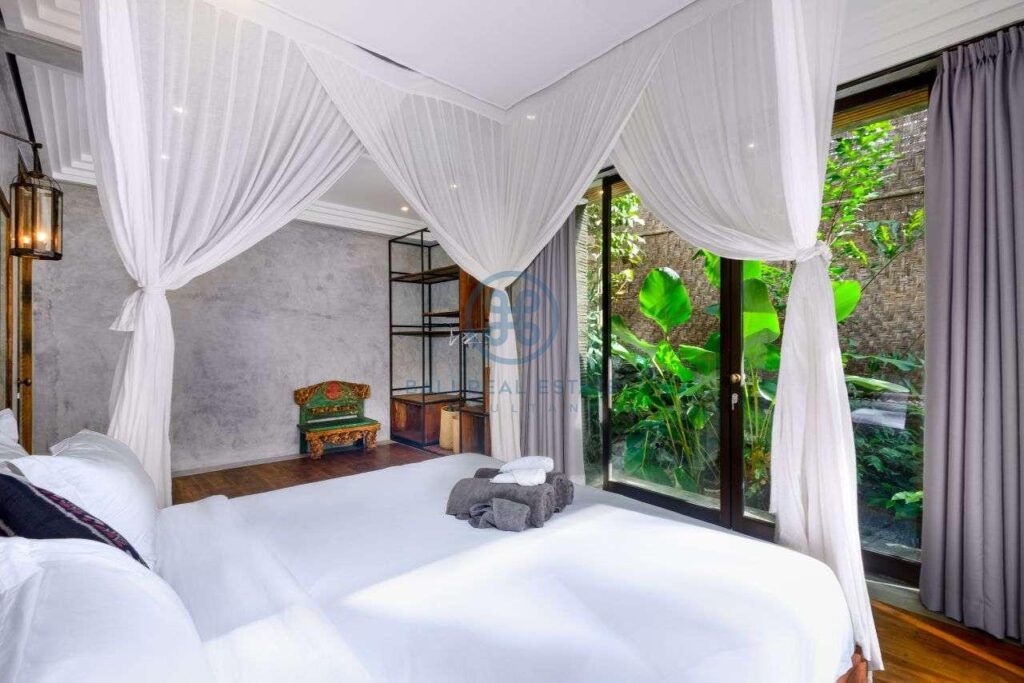 3 bedrooms designer villa in exclusive community ubud for sale rent 10