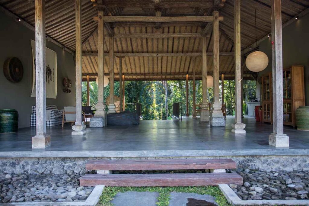 3 bedrooms traditional villa bali ubud for sale rent 12