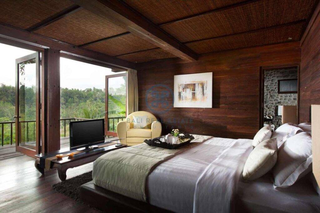 3 bedrooms villa ubud valley view for sale rent 28