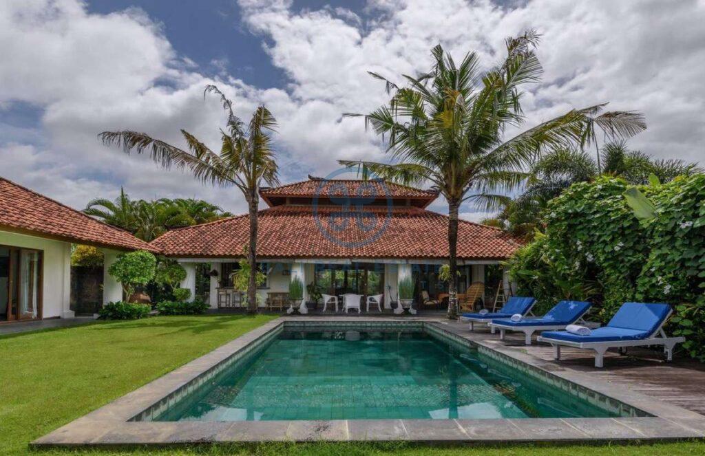 4 bedrooms colonial villa tumbak bayuh canggu for sale rent 1 scaled