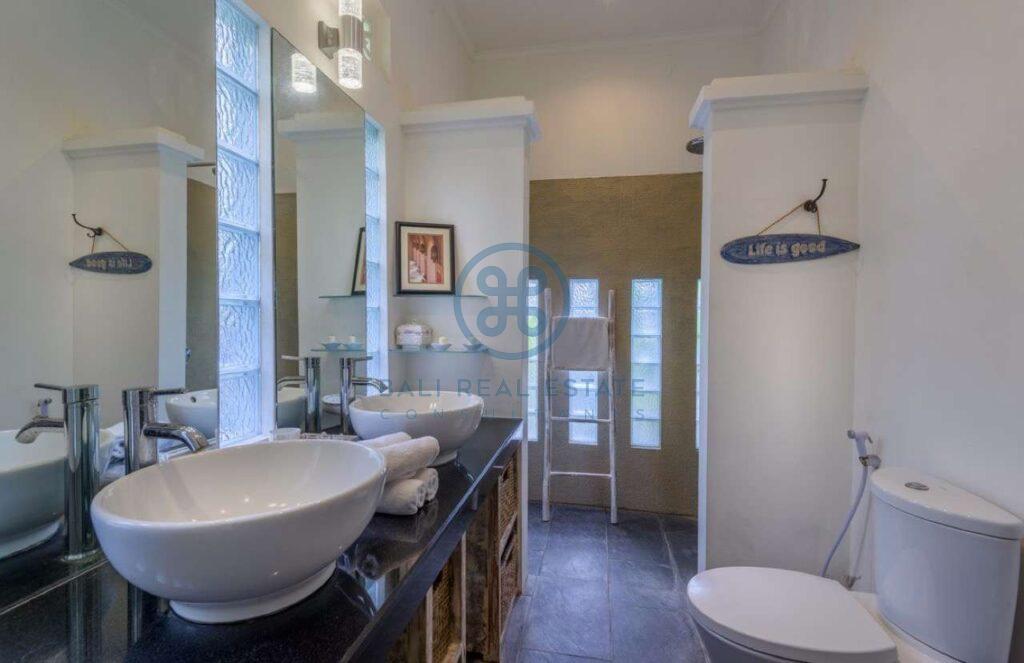 4 bedrooms colonial villa tumbak bayuh canggu for sale rent 8 scaled