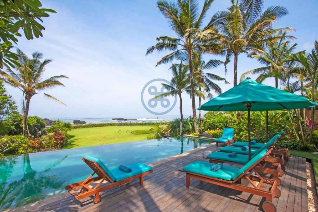 4 bedrooms villa beach front cemagi for sale rent 2