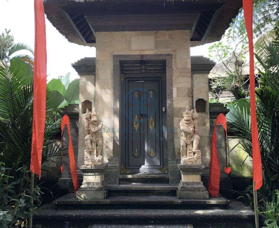 4 bedrooms villa with infinity pool ubud for sale rent 4