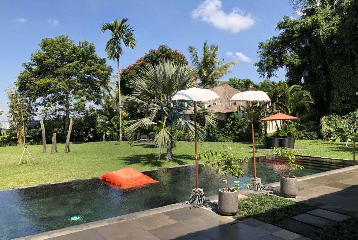 4 bedrooms villa with infinity pool ubud for sale rent 41