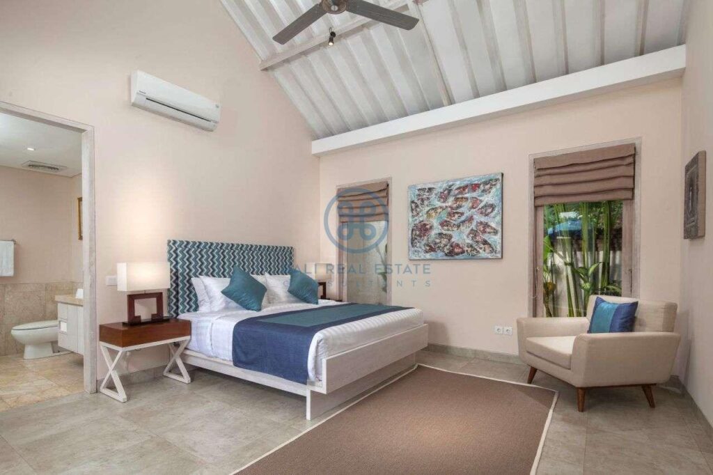 5 bedroom villa beachside sanur for sale rent 11 1