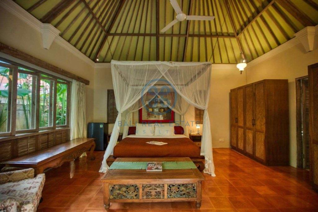 bedrooms eco friendly villa joglo style in ubud for sale rent