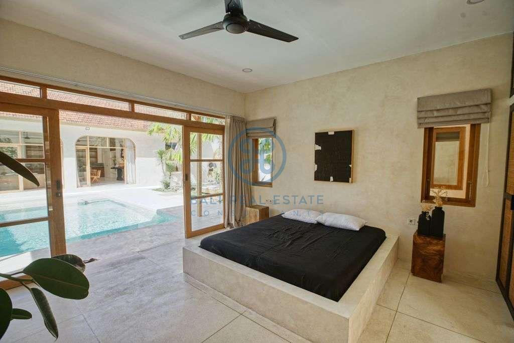 bedrooms villa in umalas for sale rent