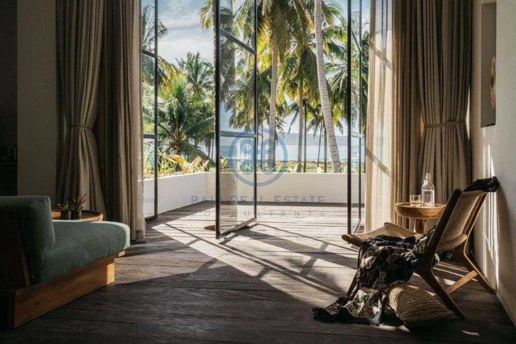 bedrooms villa retreat beachfront view sumba for sale rent