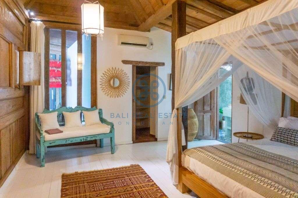 bedroom traditional villa for sale rent