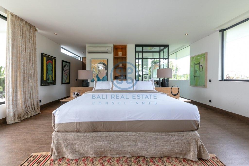 bedroom estate in tumbakbayuh for sale