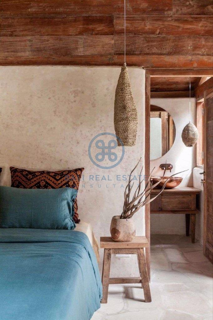 bedroom sustainable eco villa in pererenan for sale