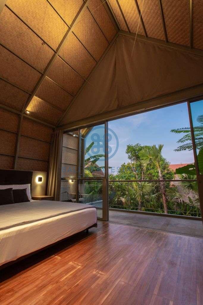 bedroom minimalist villa umalas for sale rent