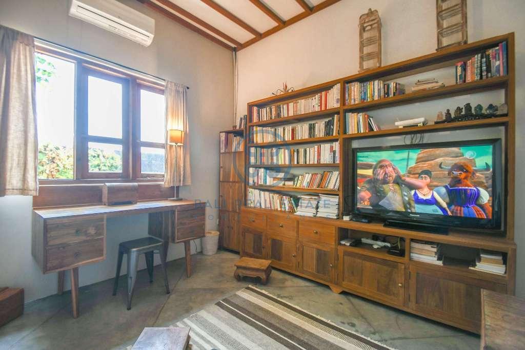 bedroom villa for sale in kedungu