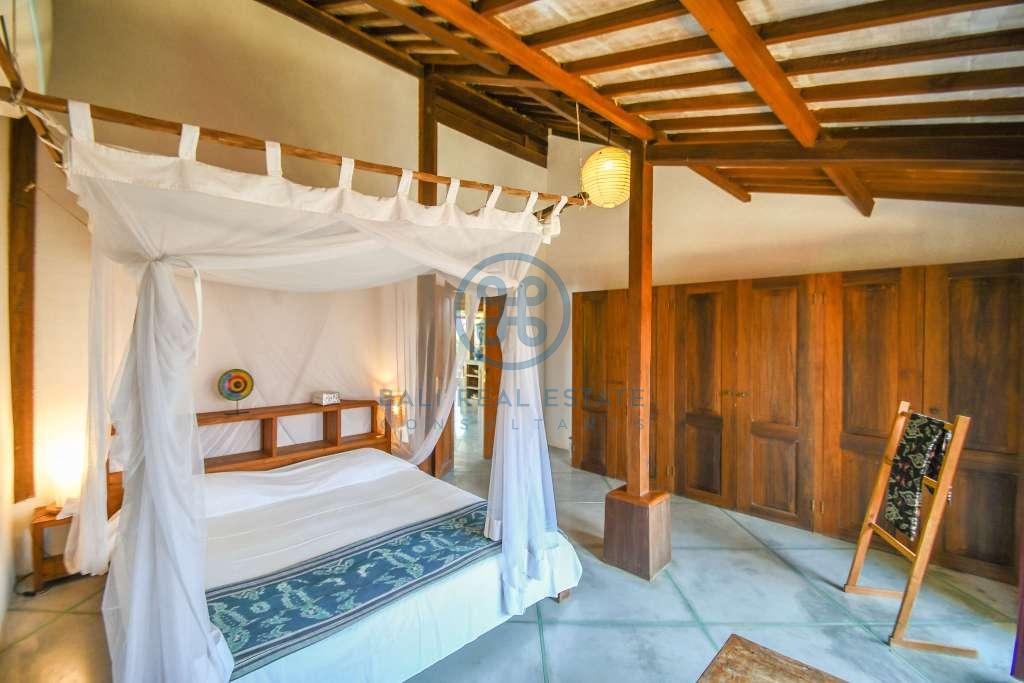 bedroom villa for sale in kedungu