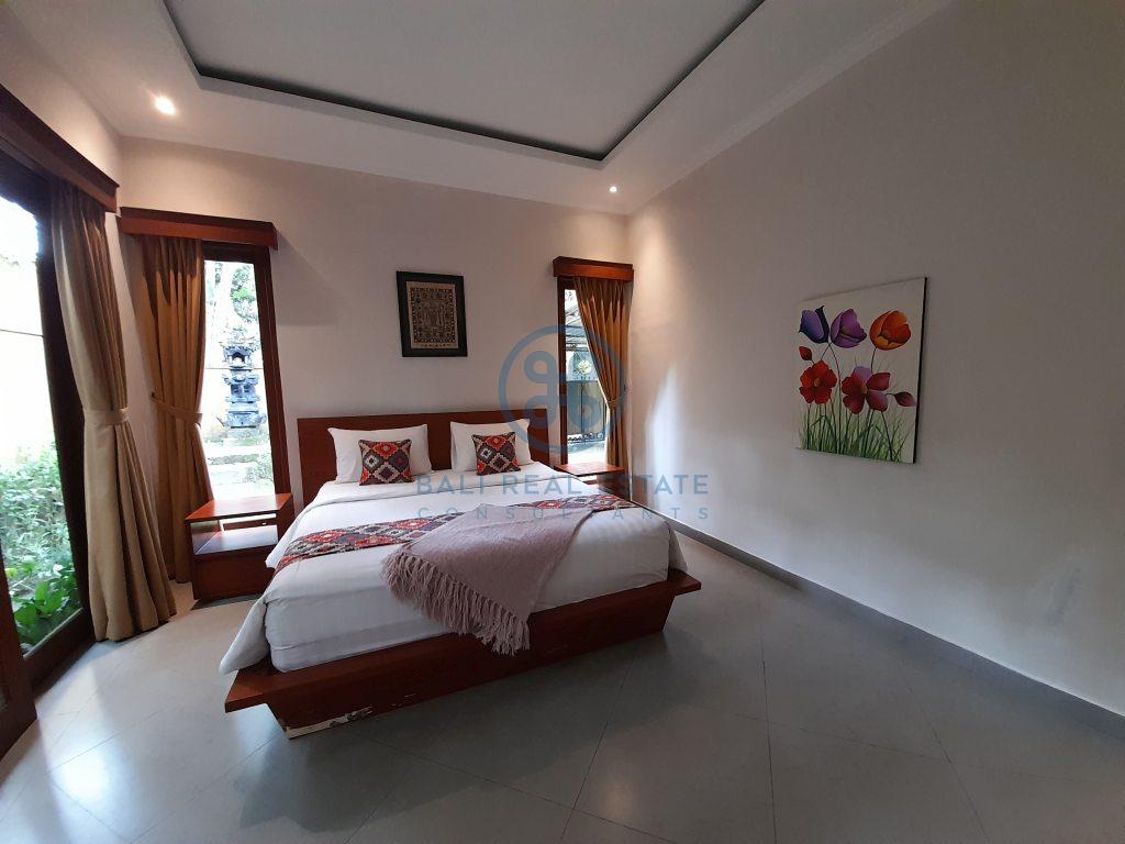 bedroom stunning villa for sale rent