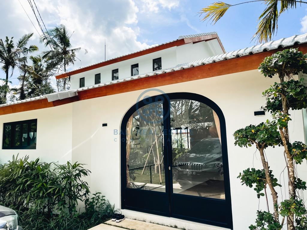 bedroom boho villa in ubud for sale