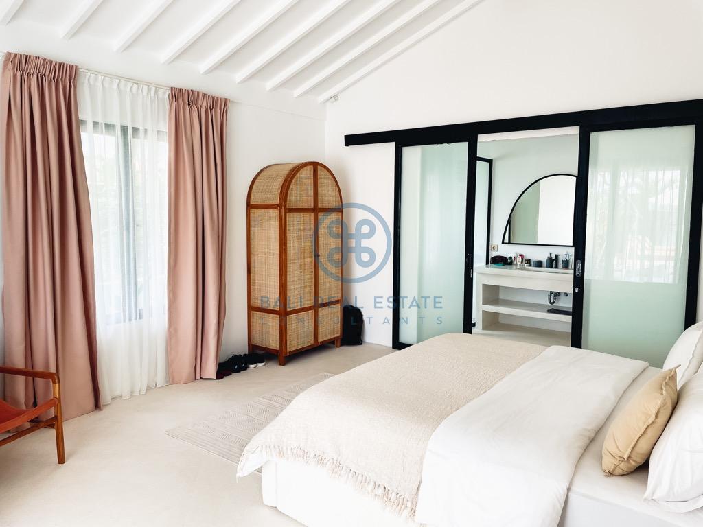 bedroom boho villa in ubud for sale
