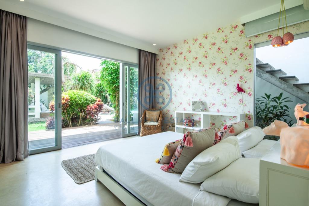 bedroom villa in canggu berawa for sale